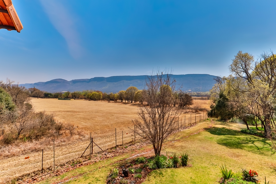 4 Bedroom Property for Sale in The Coves North West